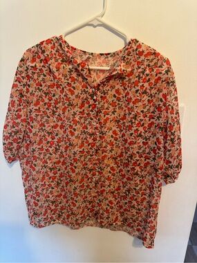 Women's Floral Button-Front Blouse in Pink and Red